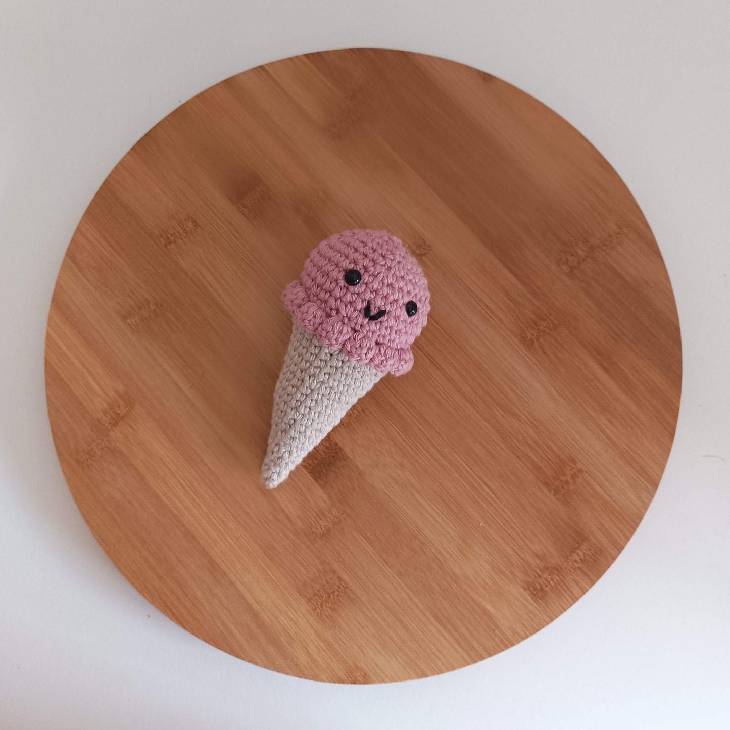 Amigurumi - Gelado (Rosa Velho) - Disponível por encomenda