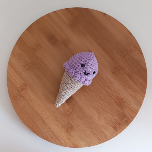 Amigurumi - Gelado (Lilás) - Disponível por encomenda