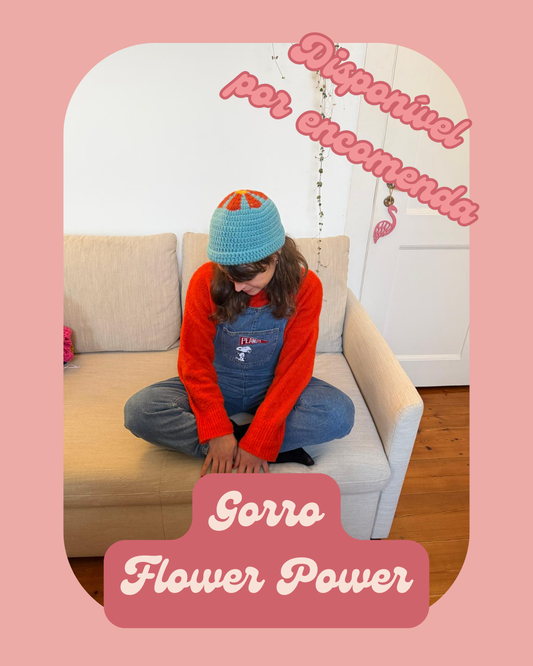 Gorro Flower Power - Azul com flor laranja